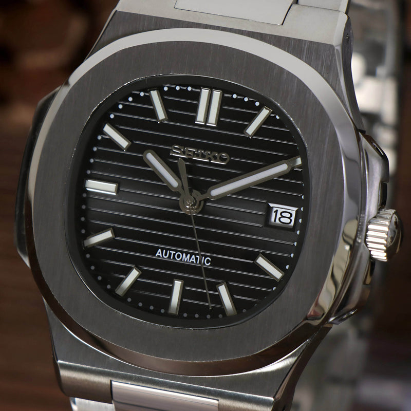 Nautilus Black