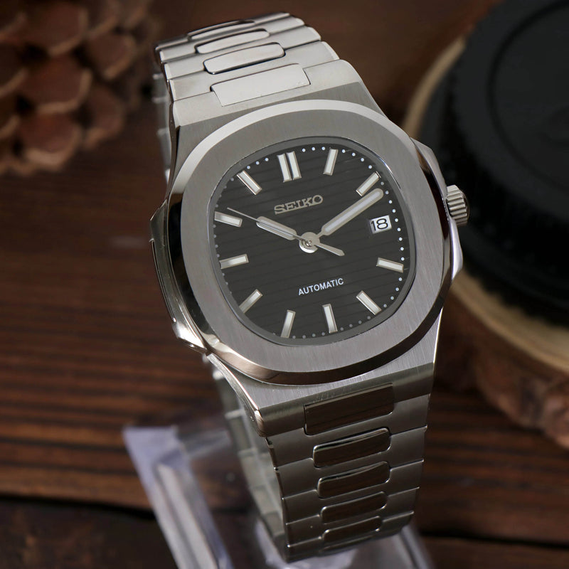 Nautilus Black